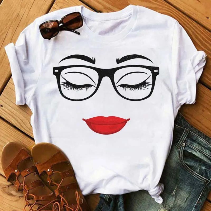 Kawaii Fashion Graphic Women Tops Eyelashes