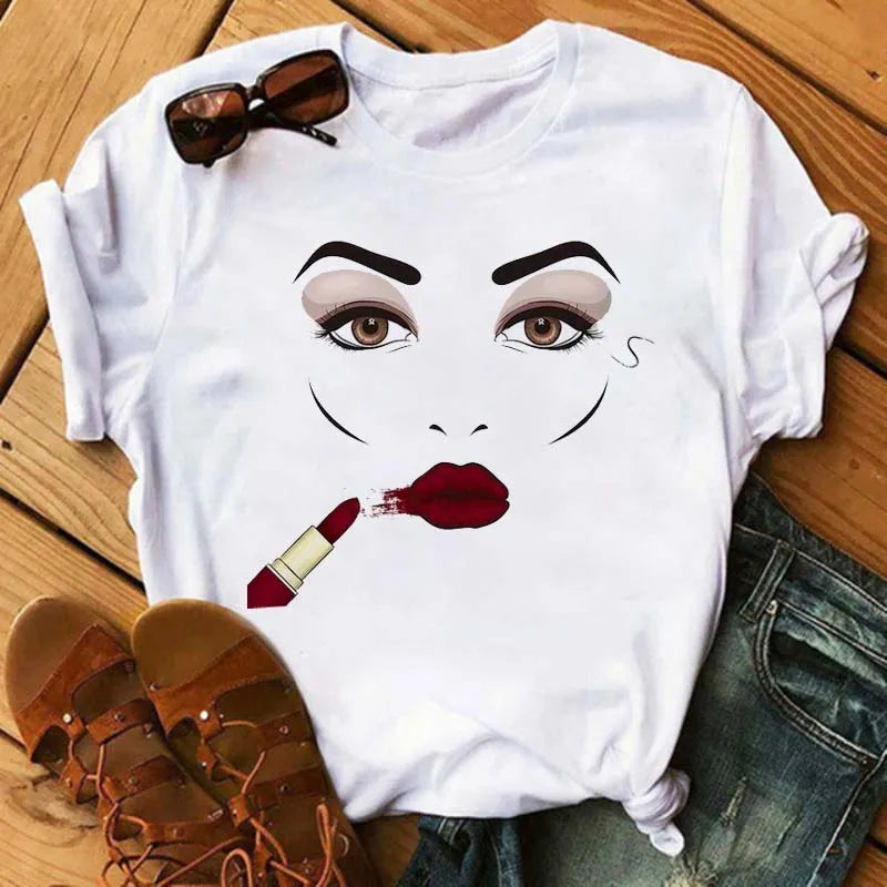 Kawaii Fashion Graphic Women Tops Eyelashes