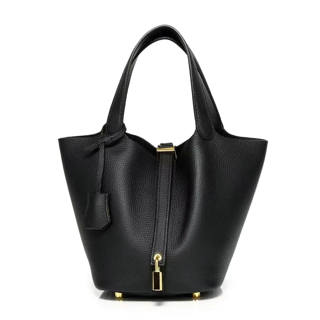 New Leather Luxury Handbag, High-end in solid black with zipper and hasp closure, perfect for leisure travel.