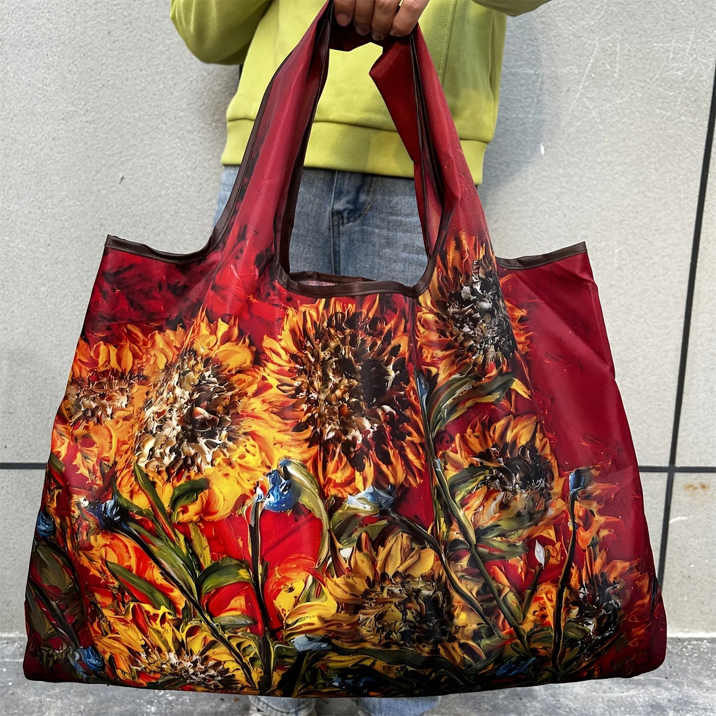 Large Foldable Shopping Bag New Fashion with vibrant floral design and spacious capacity, ideal for everyday use.