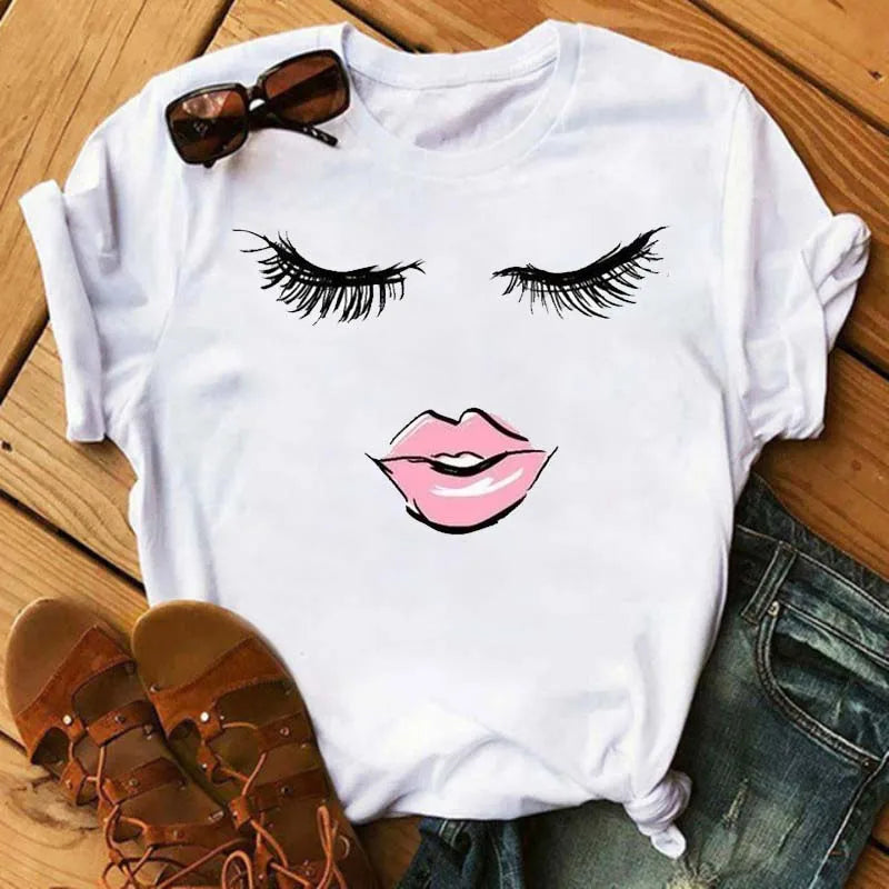 Kawaii Fashion Graphic Women Tops Eyelashes